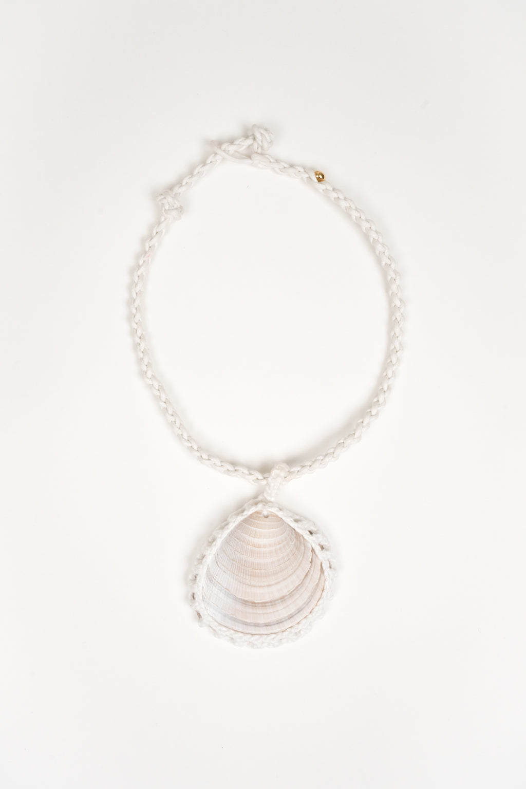 Collar Concha solitaria