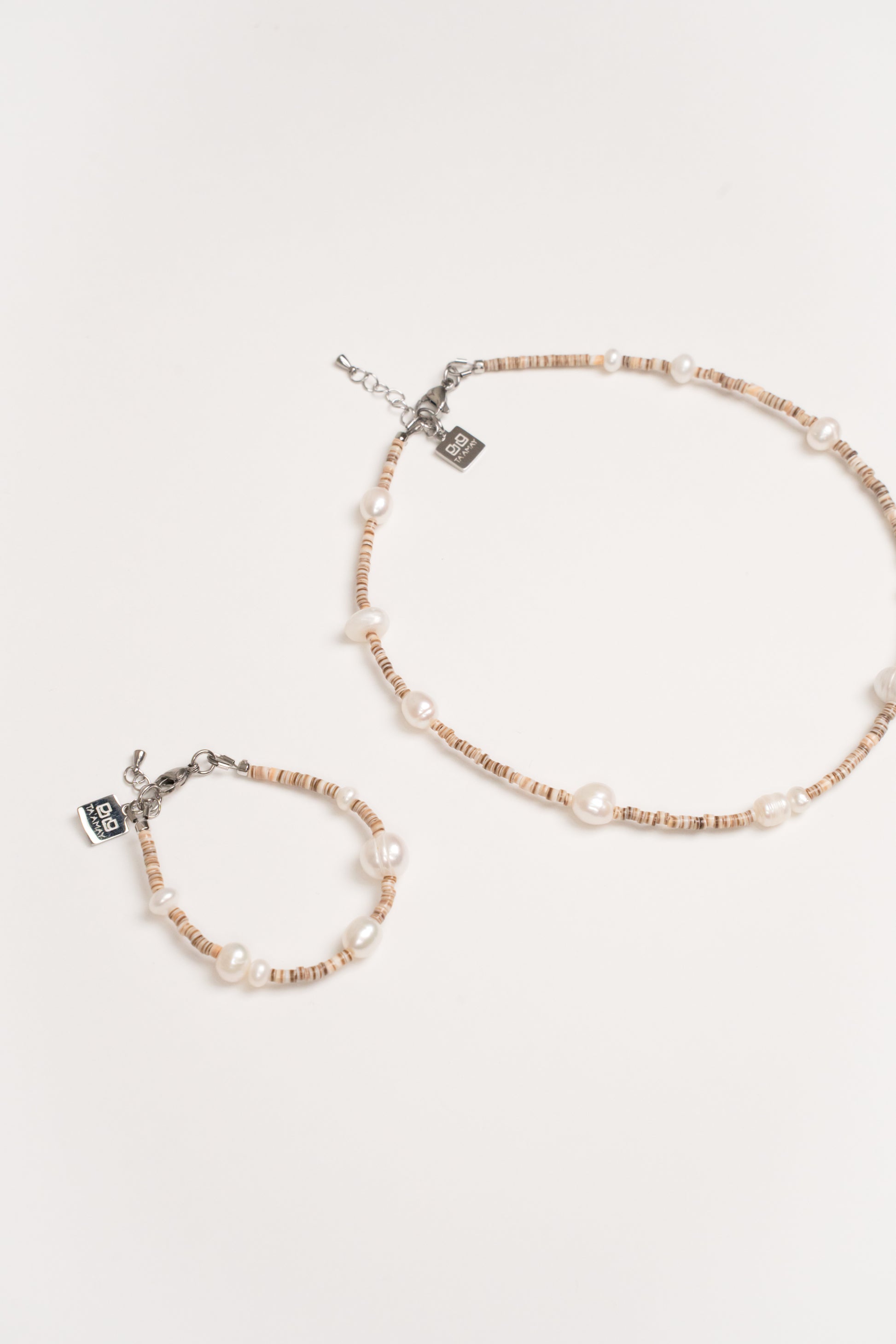 Pulsera Concha Heishi con Perlas