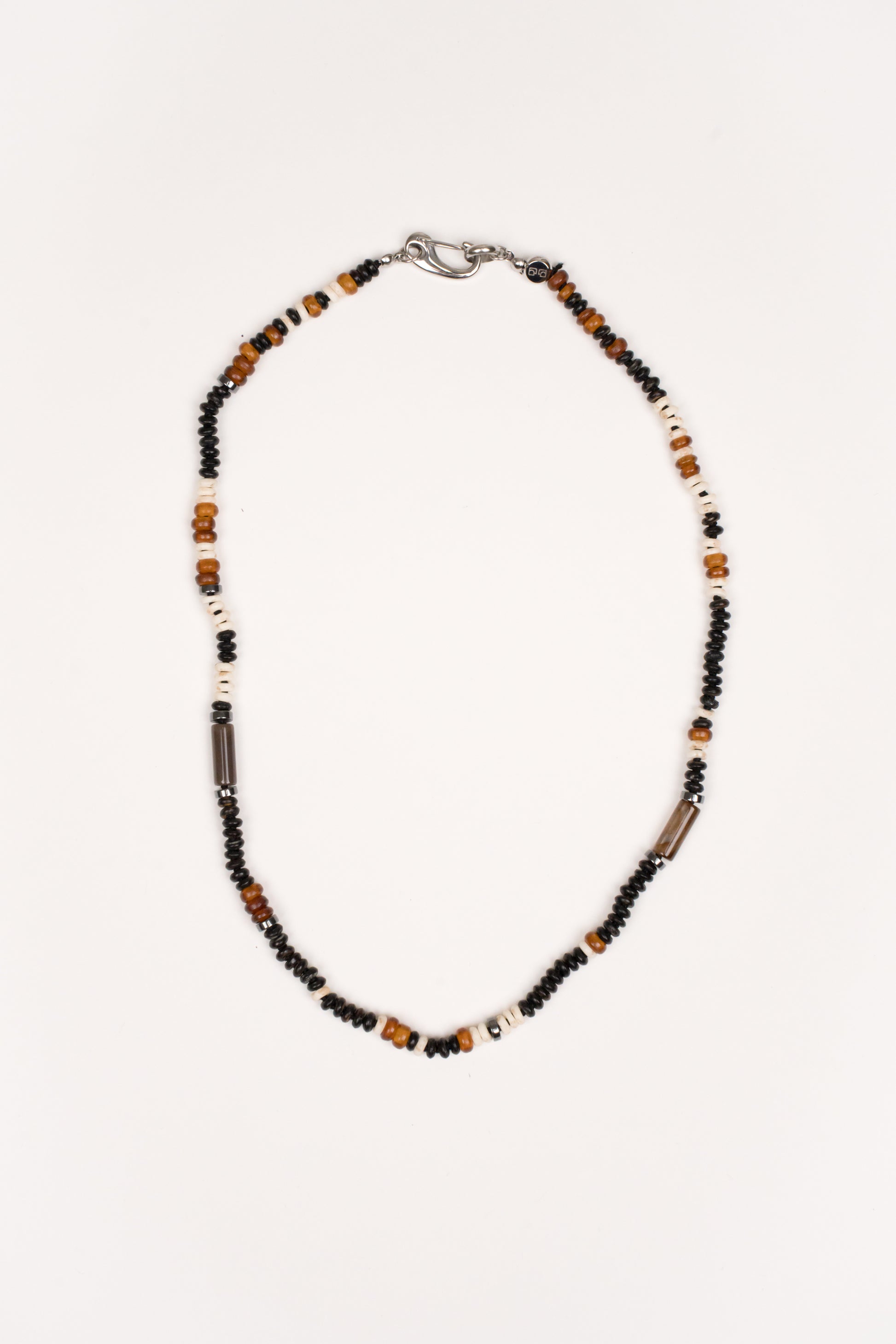 Collar anillos marrones en hilo de Seda